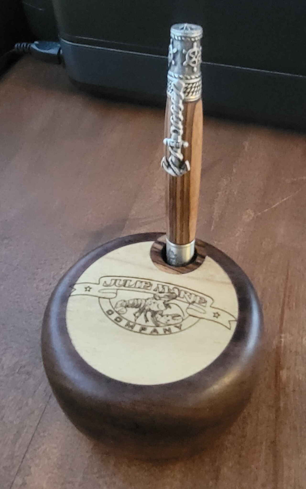 Julies Nautical Pen And Stand